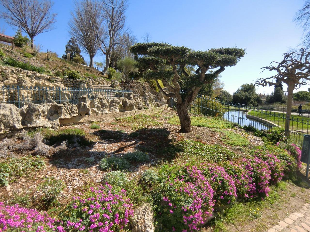 Hotel Las Cigalas Villeneuve-lès-Béziers Dış mekan fotoğraf